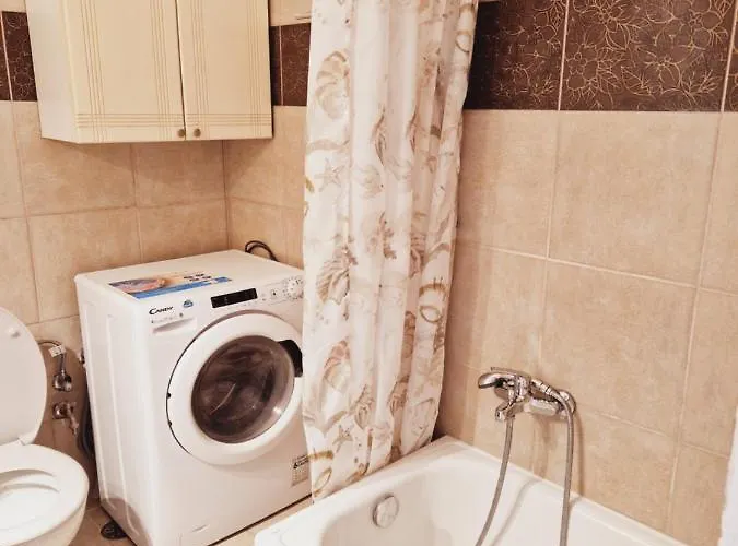 Saronic Галатас