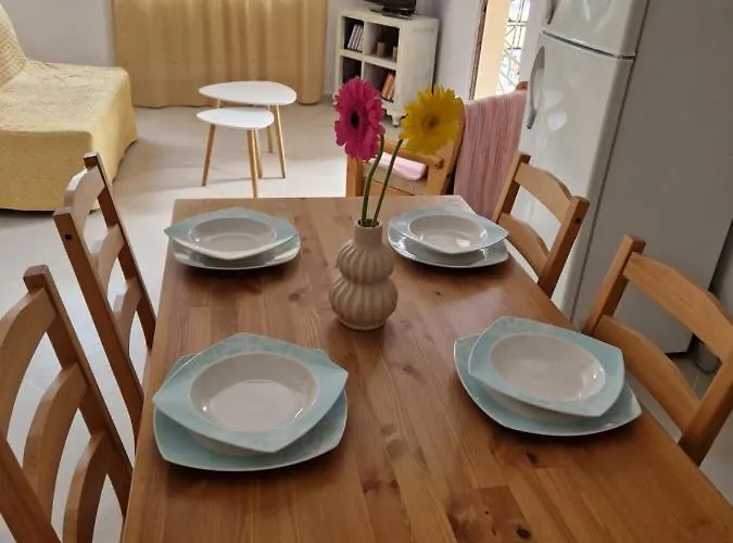 Saronic Галатас